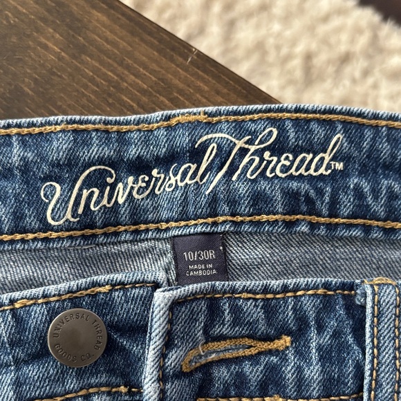 Universal Thread Blue Boyfriend Jeans - Picture 2 of 5